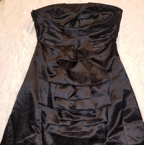 Jessica Simpson black strapless dress. - Picture 3 of 8